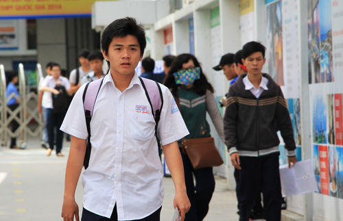 Đề thi Văn không bất ngờ, thí sinh hoàn thành sớm