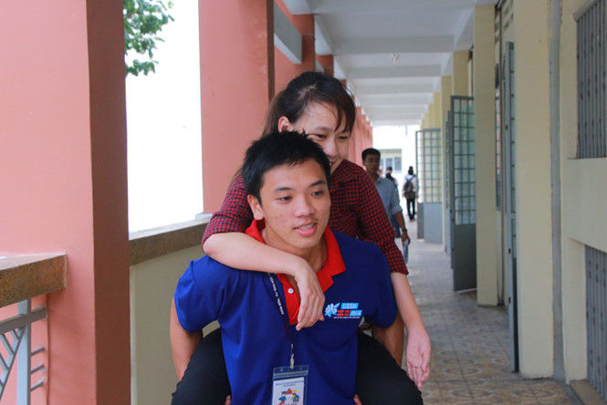 Những dấu ấn tình nguyện trong kỳ thi THPT quốc gia