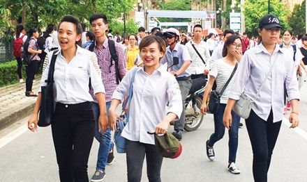 Thứ trưởng Bộ GD&ĐT Bùi Văn Ga: Giao quyền cho địa phương, trường mạnh hơn