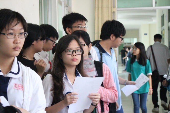 Sử dụng 2 tổ hợp khác nhau, được xét tuyển 4 trường?