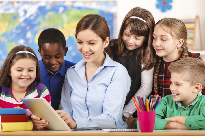 Rèn luyện kỹ năng giao tiếp cho trẻ em như thế nào?