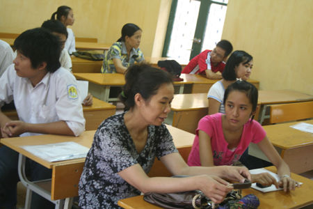 Đổi mới thi 2017: Giáo viên, học sinh như ngồi trên đống lửa