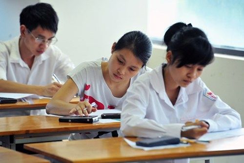 Quyết tâm tạo sự chuyển biến tù việc ra đề và cách thức thi