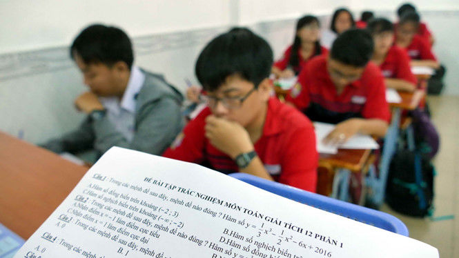 Giảm ngày thi, tăng môn thi THPT Quốc gia 2017: Học sinh có quá tải?