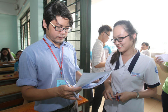 Phải giám sát chặt cụm thi địa phương