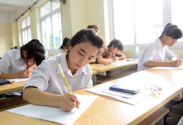 Lần đầu thi Giáo dục công dân: \"Chưa bao giờ học sinh hào hứng học đến thế\"