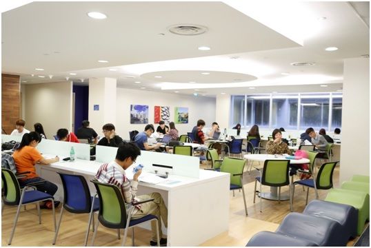 Hội thảo khám phá học bổng, ngành dễ kiếm việc và chuyển tiếp