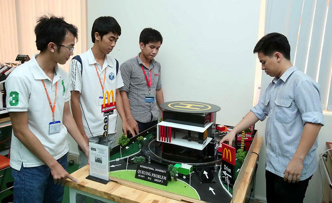 Tự chủ vẫn \"xin - cho\"