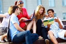 Du học sinh Anh cần biết gì về chính sách thuế tại UK?