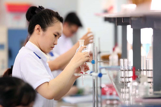 Trường CĐ lo khi bỏ điểm "sàn" đại học