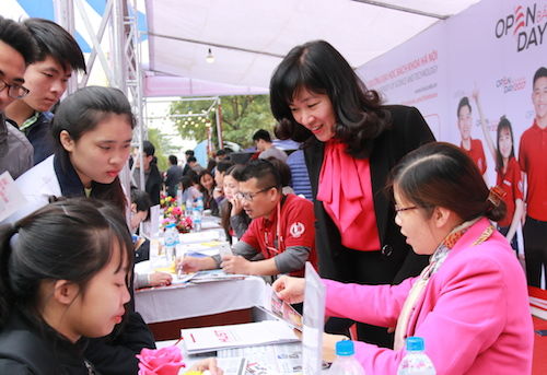 Lựa chọn sai cánh cửa vào đời, thí sinh có thể phải trả giá
