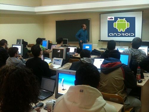 Tọa đàm "Triển vọng ngành công nghệ thông tin tại nước ngoài"