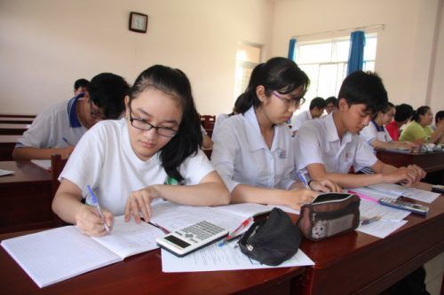 Bí quyết vượt qua kì thi THPT quốc gia cho học sinh lớp 12