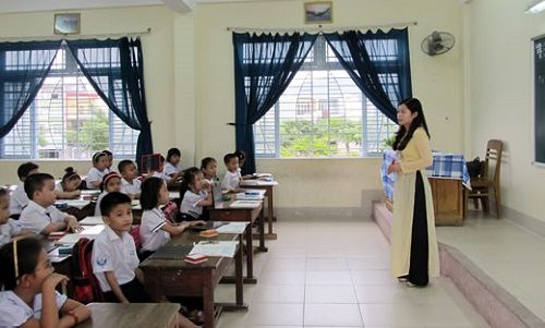 Đà Nẵng cấm tuyển sinh trái tuyến: học sinh giảm mạnh, phòng học dư