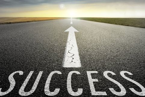 Thành công nhờ hiểu người hiểu mình