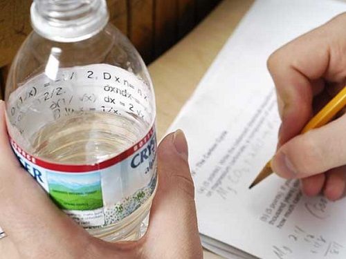 Phát hiện những chiêu gian lận thần thánh trước mùa thi