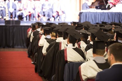 Nhiều nơi muốn dừng đào tạo thạc sĩ, tiến sĩ ở nước ngoài