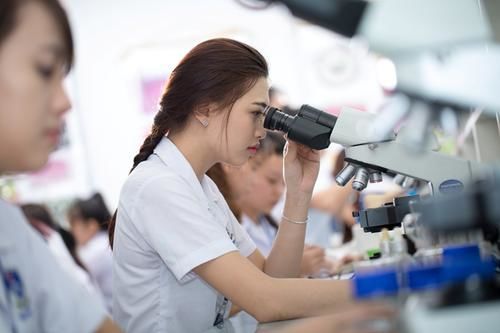 Cao đẳng Dược Hà Nội tuyển sinh các lớp Văn bằng 2 Cao đẳng Dược 2017