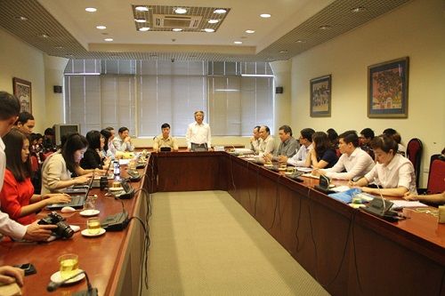 Chỉ 1 thầy hướng dẫn 44 học viên Thạc sĩ của 3 chuyên ngành