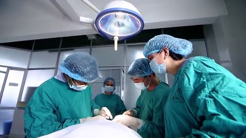 Không cấm bác sĩ nội trú thi thạc sĩ - Ảnh 1