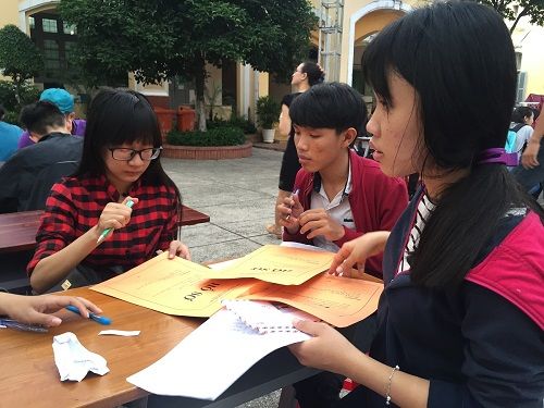 Nhiều trường đại học khóc ròng vì cạn thí sinh nhập học