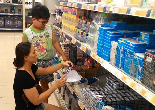 Những quy định vào năm học mới khiến các phụ huynh mệt mỏi