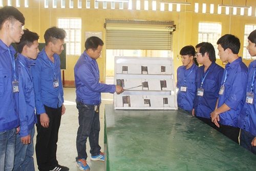 Vào Cao đẳng, được "bao" ngay việc làm khi ra trường