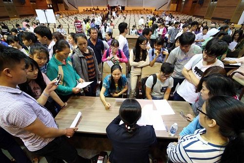 Vì sao hàng nghìn thí sinh trúng tuyển nhưng không nhập học?