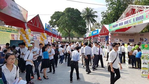 Bảng xếp hạng 49 trường ĐH VN sử dụng dữ liệu thiếu tin cậy 