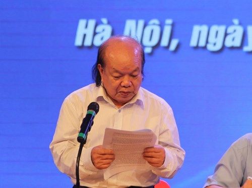Đừng mãi phân biệt sinh viên trường công và trường tư Đừng mãi phân biệt sinh viên trường công và trường tư