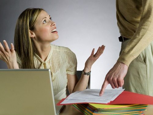 Những câu nói tuyệt đối không nên nói với đồng nghiệp