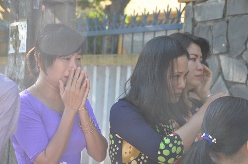 Lễ khai giảng đầy nước mắt ở Hội An