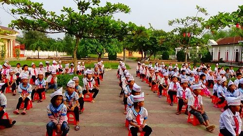 Nỗi lo năm học mới và gánh nặng đóng góp đầu năm 
