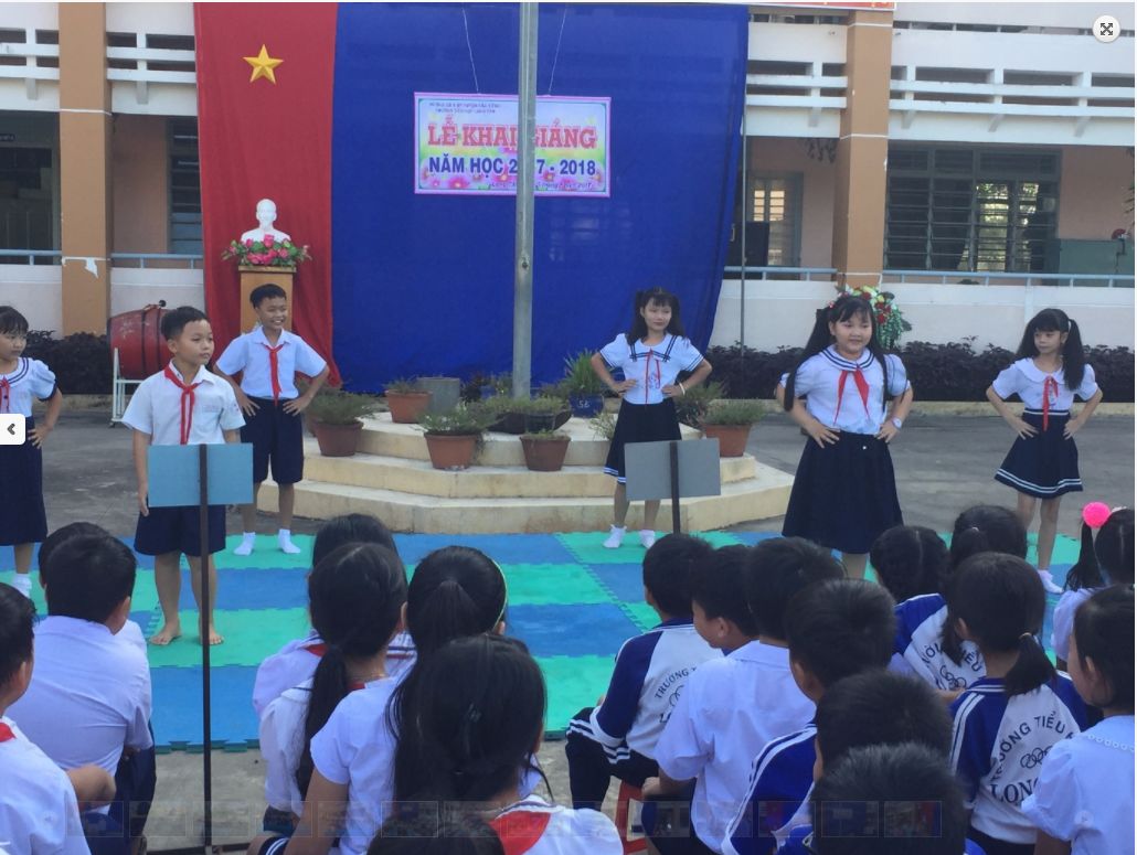 Hàng trăm học sinh Bình Dương bị ăn chặn tiền suất ăn