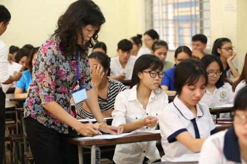 Thi tốt nghiệp THPT 2018 sẽ có chương trình cả lớp 11 và 12  Thi tốt nghiệp THPT 2018 sẽ có chương trình cả lớp 11 và 12