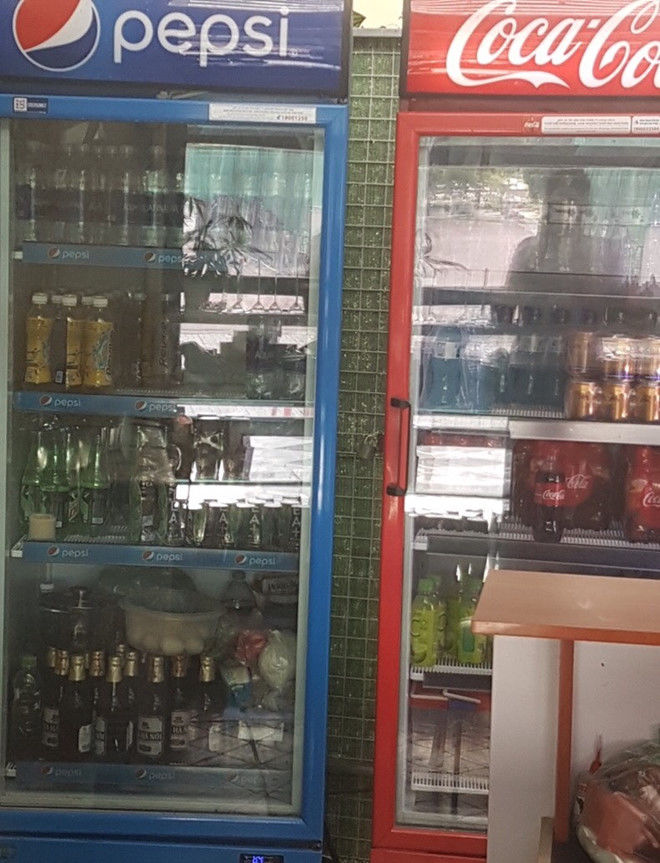 Trường chuyên Amsterdam Hà Nội bị tố bán thuốc lá Trường chuyên Amsterdam Hà Nội bị tố bán thuốc lá