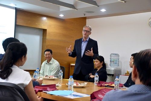 Chương trình đào tạo thạc sĩ Khoa học lãnh đạo quốc tế tại Việt Nam