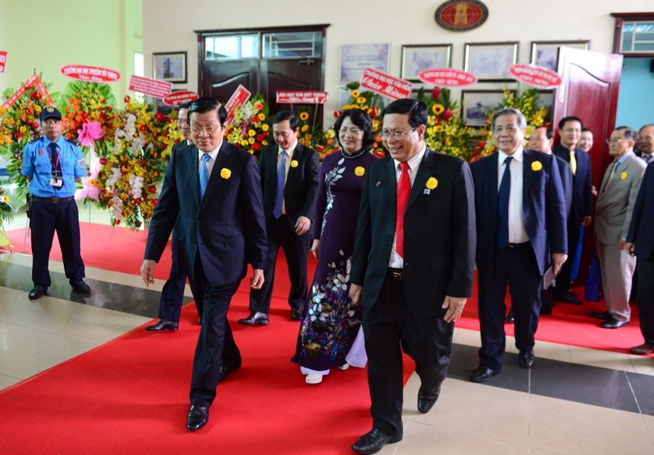 Nguyên Chủ tịch nước về trường Nhân văn dự lễ kỷ niệm 60 năm thành lập 