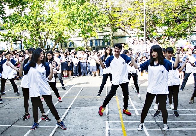 Vì sao văn hóa học đường ngày càng sa sút?