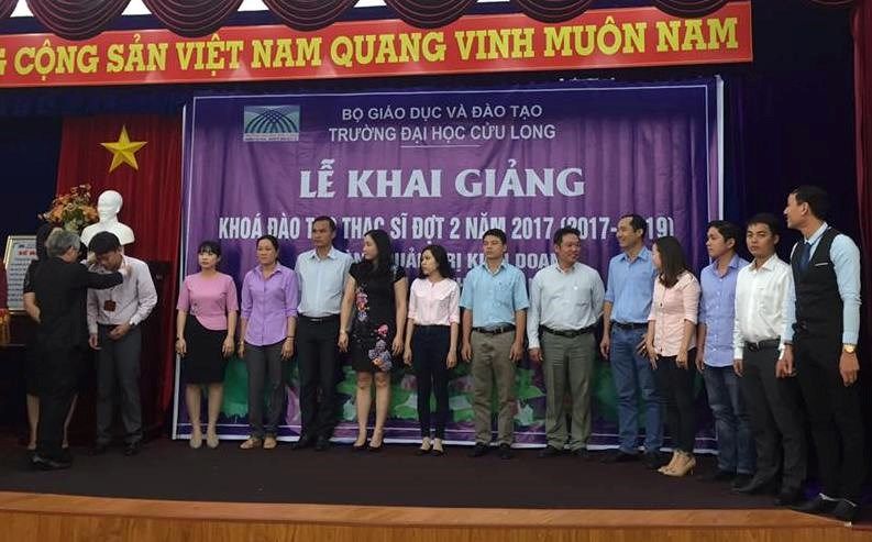 Trường ĐH Cửu Long tổ chức lễ khai giảng khóa đào tạo thạc sĩ đợt 2 năm 2018 - Ảnh 1