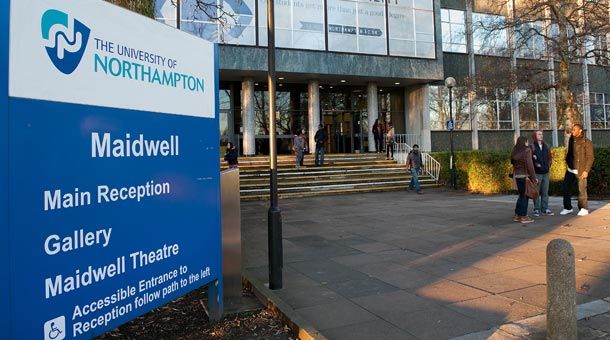 ĐH Quốc gia TPHCM tuyển sinh thạc sĩ Quản trị Kinh doanh Anh Quốc 2018