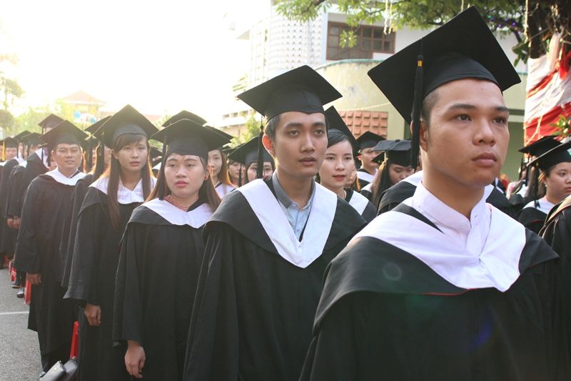 Nhiều trường đại học nở rộ đào tạo thạc sĩ