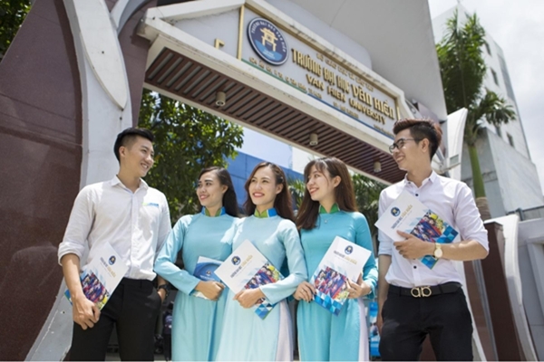 Không chỉ phân vân trong việc chọn nghề, nhiều học sinh còn muốn chọn ngôi trường Đại học phù hợp với sở thích Không chỉ phân vân trong việc chọn nghề, nhiều học sinh còn muốn chọn ngôi trường Đại học phù hợp với sở thích