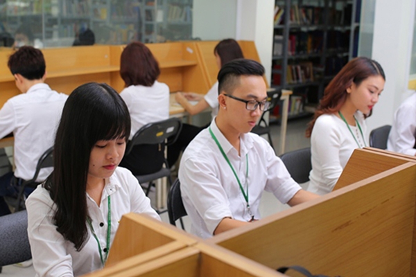 Chọn nghề giữa thời công nghệ 4.0: Robot có giành hết việc làm của con người? Chọn nghề giữa thời công nghệ 4.0: Robot có giành hết việc làm của con người?