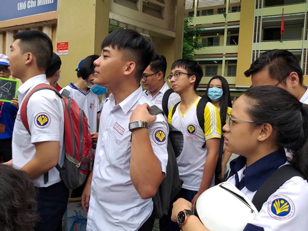 Cấu trúc đề văn và cách hỏi nghị luận khác lạ gây nhiều khó khăn cho thí sinh