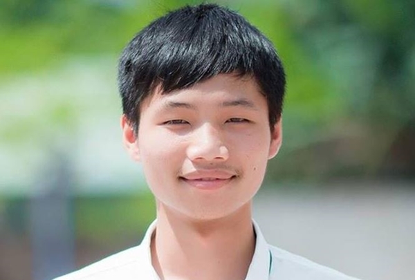 Chia sẻ thủ khoa 30 điểm: “Làm nhiều đề, làm quen nhiều dạng bài mới”  - Ảnh 1