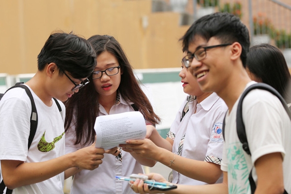 Đề thi tuyển sinh THPT Quốc gia 2018 sẽ tăng yêu cầu vận dụng kiến thức và câu hỏi mở Đề thi tuyển sinh THPT Quốc gia 2018 sẽ tăng yêu cầu vận dụng kiến thức và câu hỏi mở