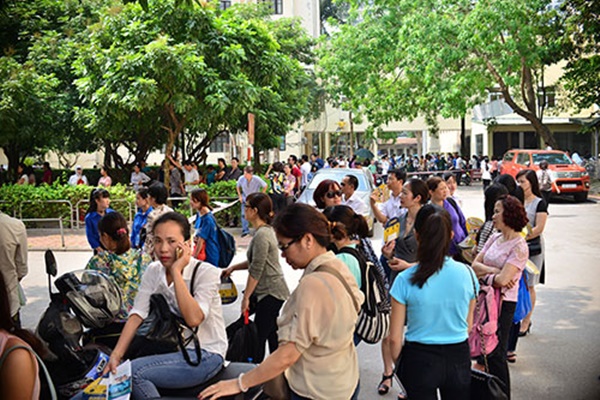 Dự đoán điểm chuẩn ĐH - CĐ năm 2018 giảm mạnh Dự đoán điểm chuẩn ĐH - CĐ năm 2018 giảm mạnh