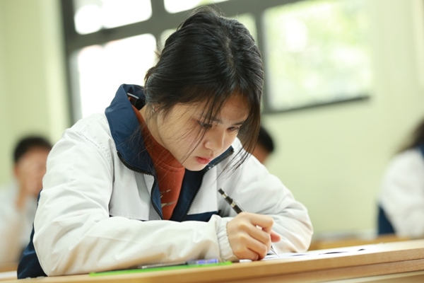 Nắm trọn 5 bí kíp “vàng” chiến đấu cho kỳ thi THPT Quốc Gia 2018 Nắm trọn 5 bí kíp “vàng” chiến đấu cho kỳ thi THPT Quốc Gia 2018