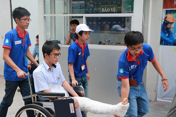 Những người hùng thầm lặng trong kỳ thi THPT Quốc Gia 